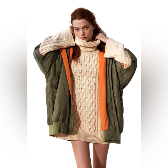 Anthropologie Pilcro Oversized Turtleneck Cable-Knit Sweater in Cream|Medium|NWT - Picture 3 of 6